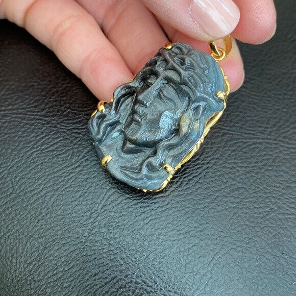 14K Real Solid Gold Natural Sapphire Carving Jesus Christ Head Face Pendant