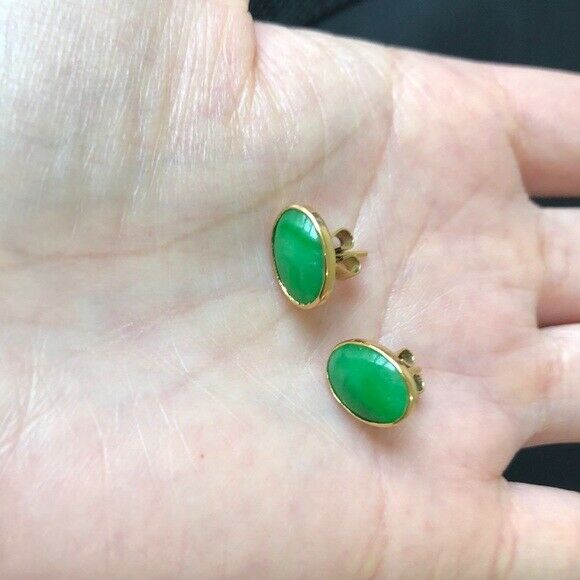 14K Solid Yellow Gold Oval Green Jade Stud Earrings - E300
