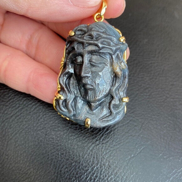 14K Real Solid Gold Natural Sapphire Carving Jesus Christ Head Face Pendant