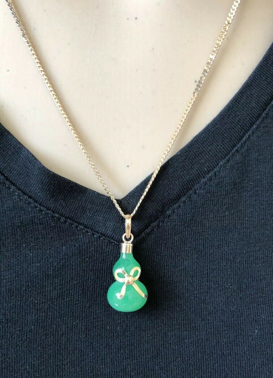 NWOT 18K Gold Bottle Gourd Green Jade Bow Pendant - ES33