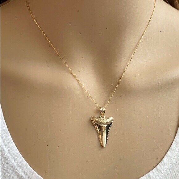 14k Solid Yellow Gold Polished Shark Tooth Pendant Necklace 16" 18" 20" 22"