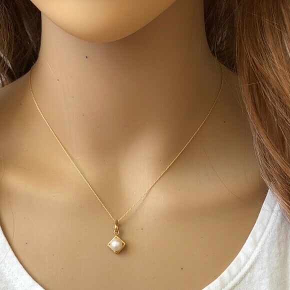 14K Solid Gold Mini Square Pearl Pendant Dainty Necklace - Minimalist 16"-18"