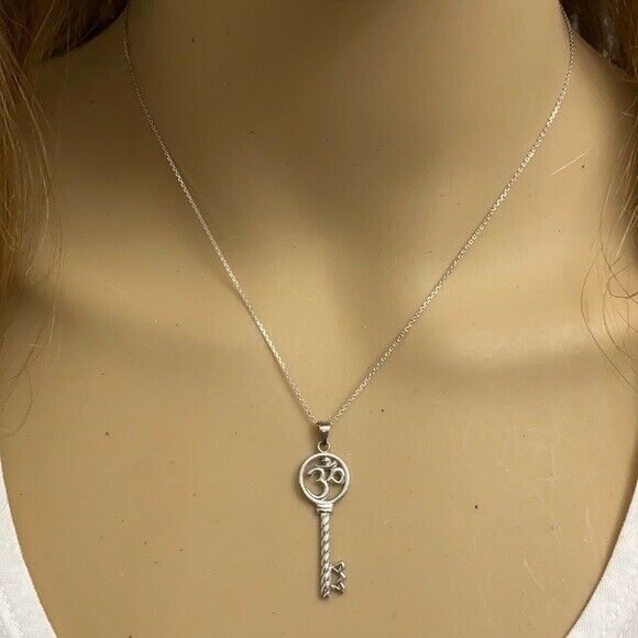 14k Solid Yellow Gold Om/Ohm Key Crown Pendant Necklace Yoga and Meditation