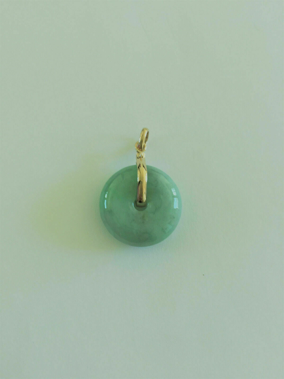 18K Solid Yellow Gold Round Donut Natural Jade Pendant Charm Light Green