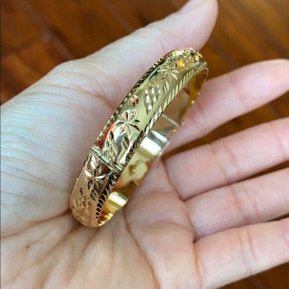 14K Real Yellow Gold Diamond-cut Bangle Bracelet 53 mm width 10 mm