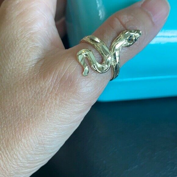 10K Yellow Gold Diamond Cut Scale Shape Snake Ring