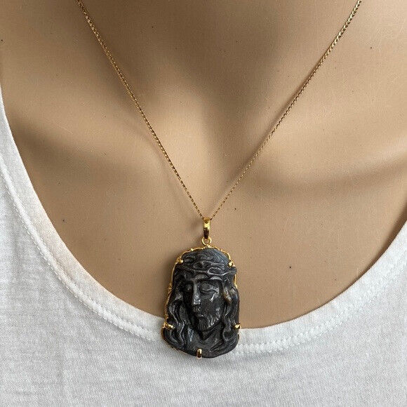 14K Real Solid Gold Natural Sapphire Carving Jesus Christ Head Face Pendant