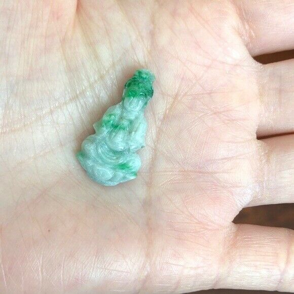 Small Lady Kwan Yin Buddha Natural Real Green Jade (Pendant)
