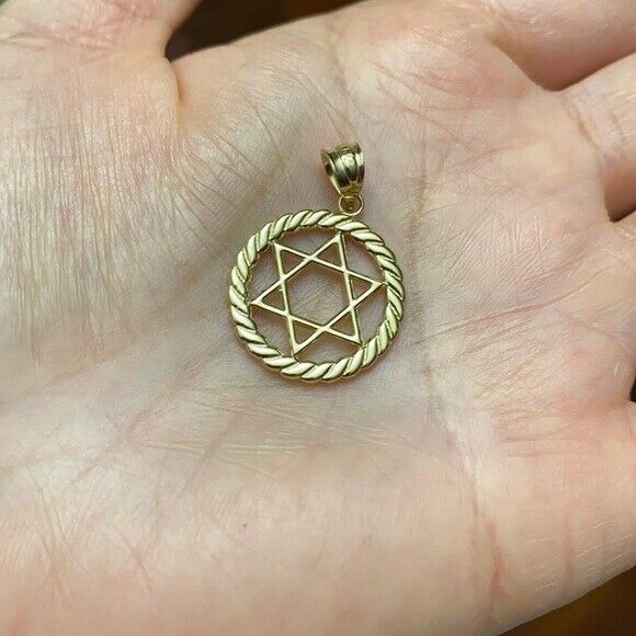 10k Solid Yellow Gold Jewish Star of David in Circle Rope Pendant Necklace