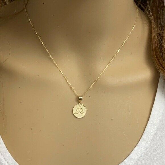 10k Solid Yellow Gold Triquetra Irish Celtic Disc Circle Pendant Necklace