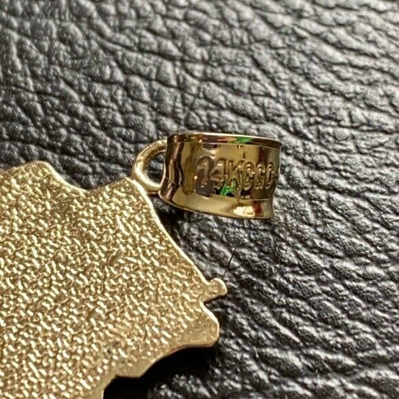 Solid 14k Yellow Gold Dominican Republic R.P Dominicana Pendant Necklace