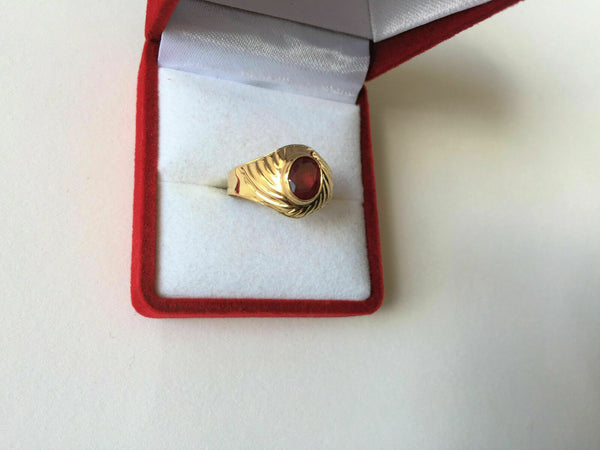 14K Solid Yellow Gold Oval Red Gemstones Ring Size 6.5