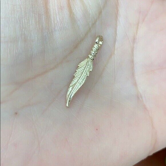 10k Yellow Gold Solid Dainty Feather Pendant Necklace