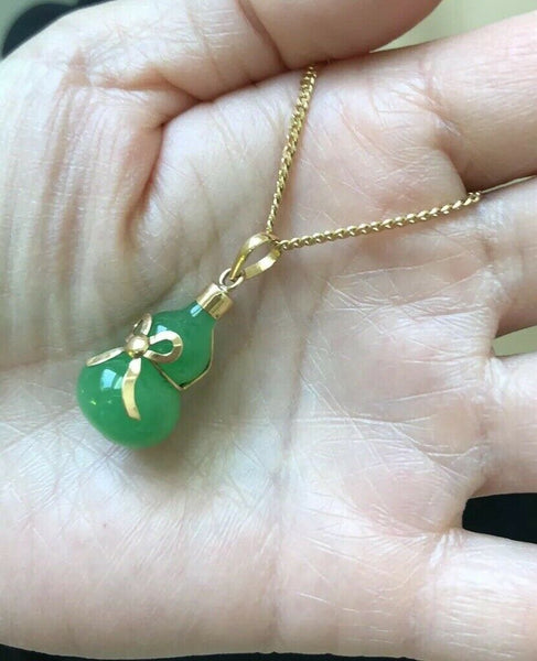 NWOT 18K Gold Bottle Gourd Green Jade Bow Pendant - ES33