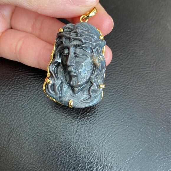 14K Real Solid Gold Natural Sapphire Carving Jesus Christ Head Face Pendant