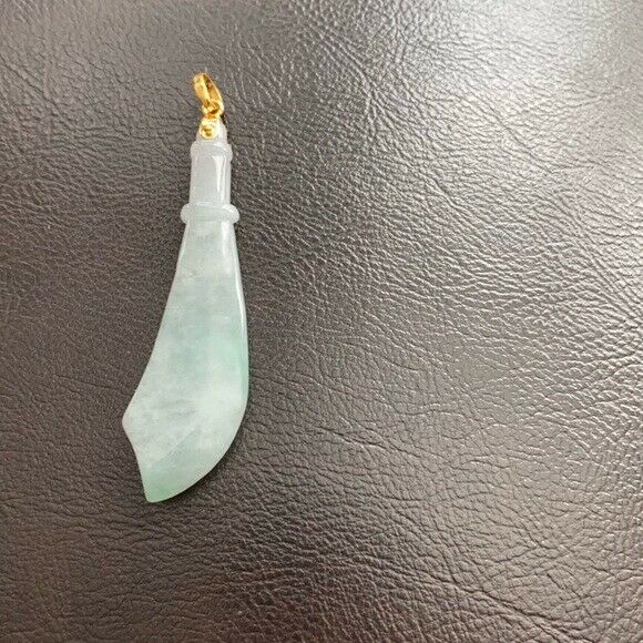 14K Solid Yellow Gold Scimitar Sword Knife Natural Jade Pendant Charm