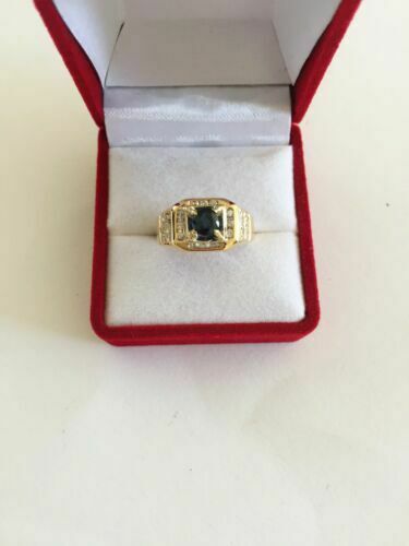 NWOT 14K Yellow gold Sapphire and diamonds Ring Size 7 Unisex