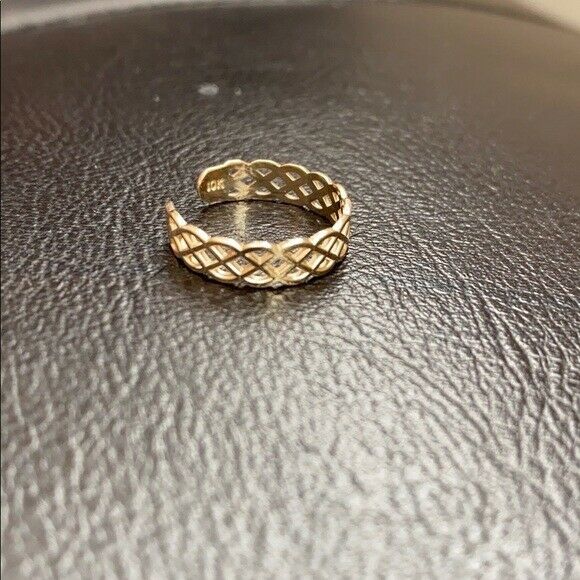Trinity Knot Toe Ring 10K Solid Real Yellow Gold or White Gold Adjustable