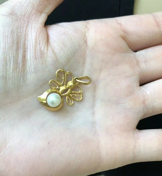 NWT 14K Solid Yellow Gold Butterfly Pearl Pendant