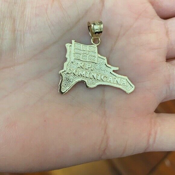 Solid 10k Yellow Gold Dominican Republic R.P Dominicana Pendant Necklace