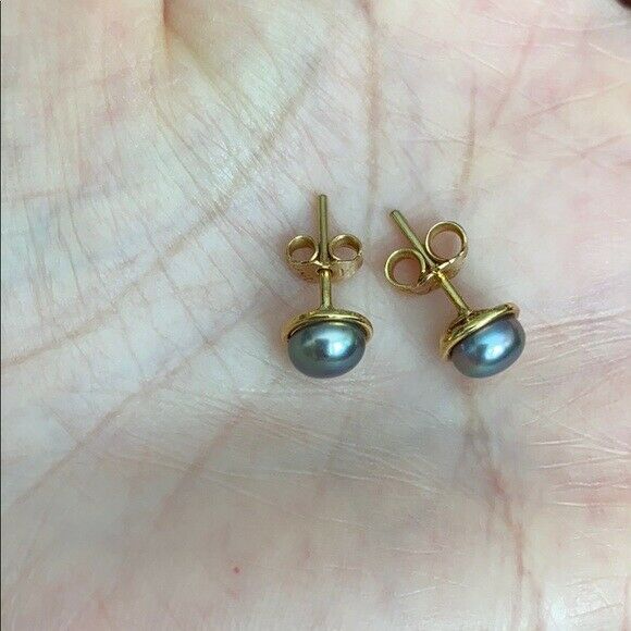 14K Solid Yellow Gold Dark Gray Pearl Stud Earrings - Minimalist