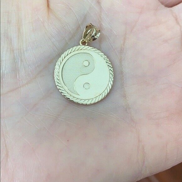 Solid 10k Yellow Gold Yin Yang Medallion Pendant Necklace 16" 18" 20" 22"
