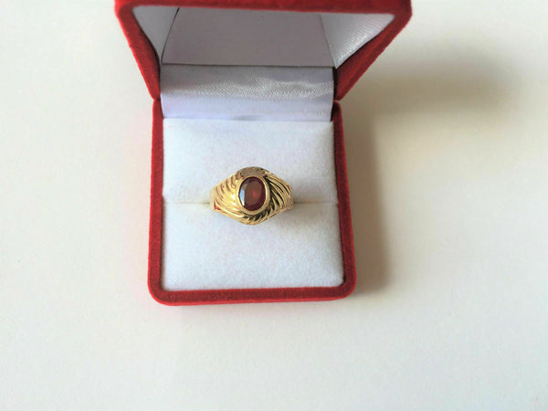 14K Solid Yellow Gold Oval Red Gemstones Ring Size 6.5