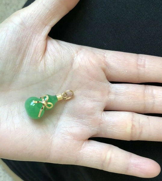 NWOT 18K Gold Bottle Gourd Green Jade Bow Pendant - ES33